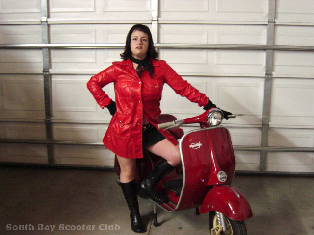 a_erin_vespa07.jpg